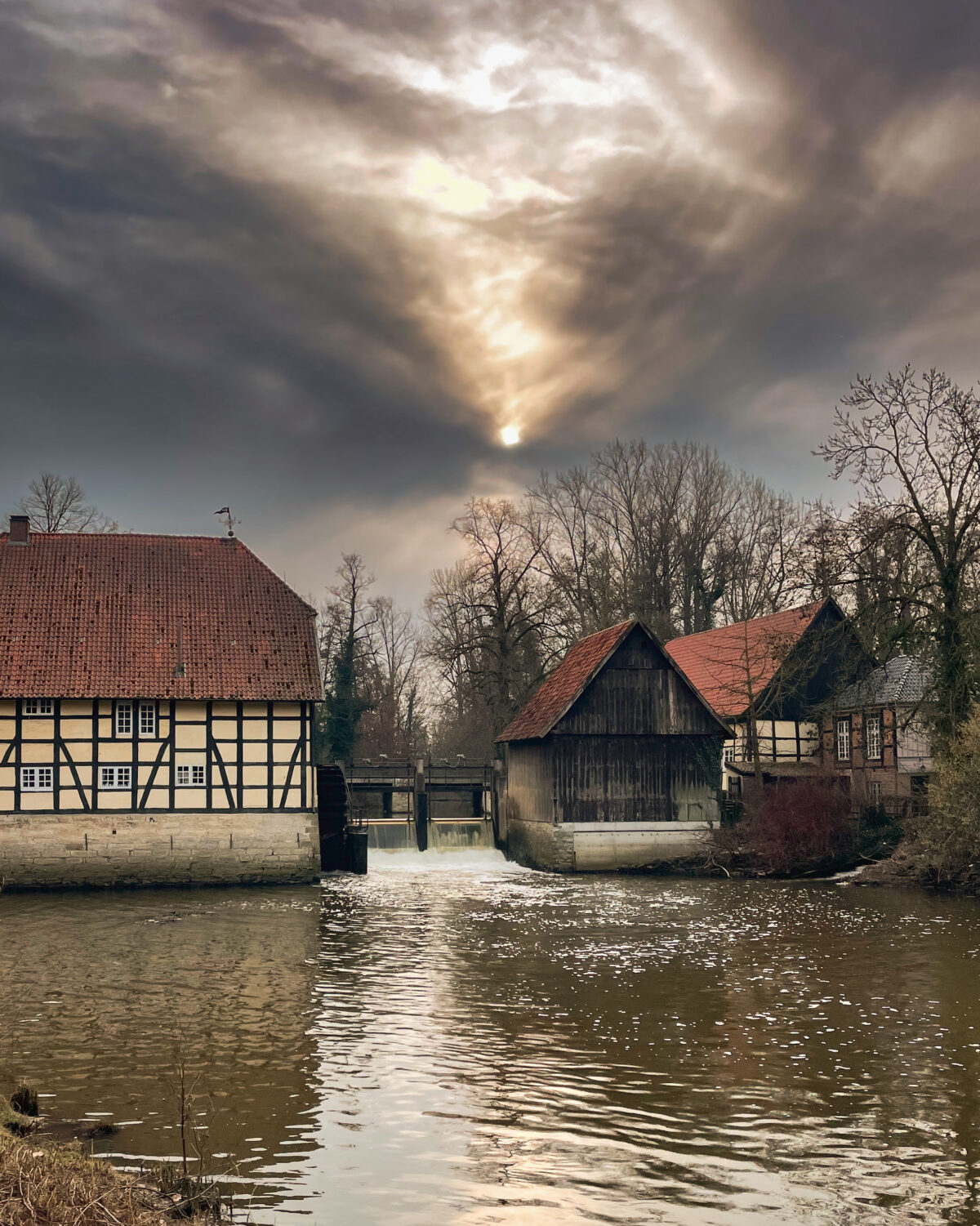 Klappert am rauschenden Bach …